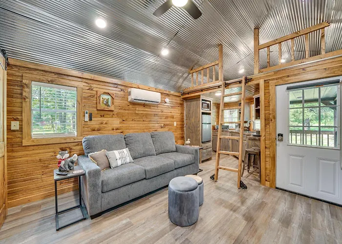 Couples Cabin In Broken Bow About 5 Mi To Downtown!
